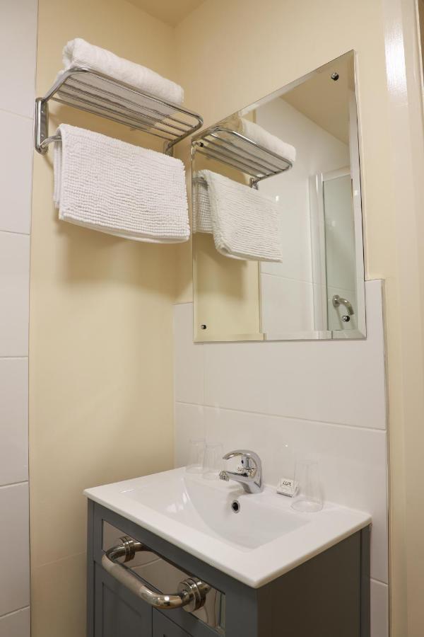 Hotel Hazeldean *